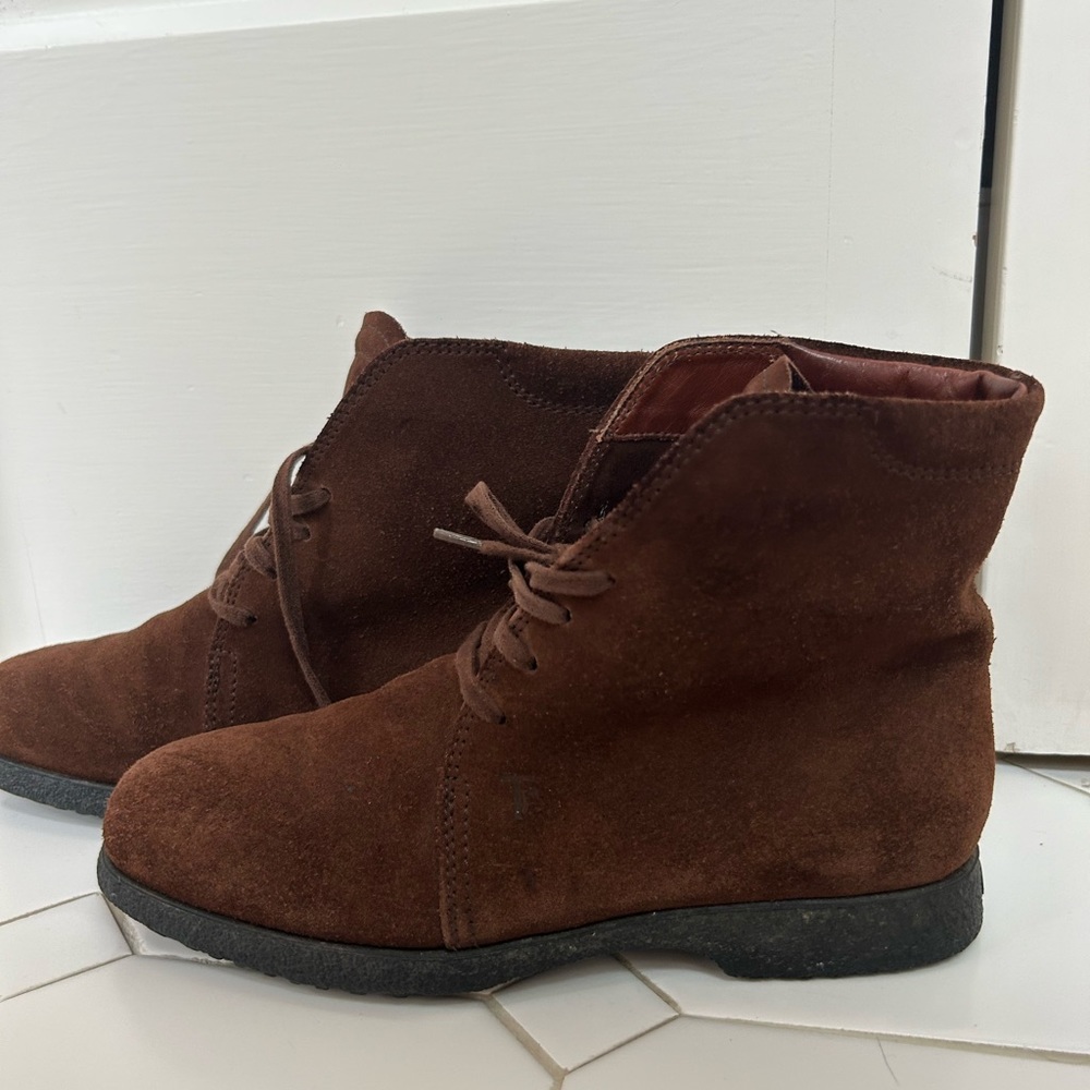 TODS - Women’s Brown Suede Ankle Boots